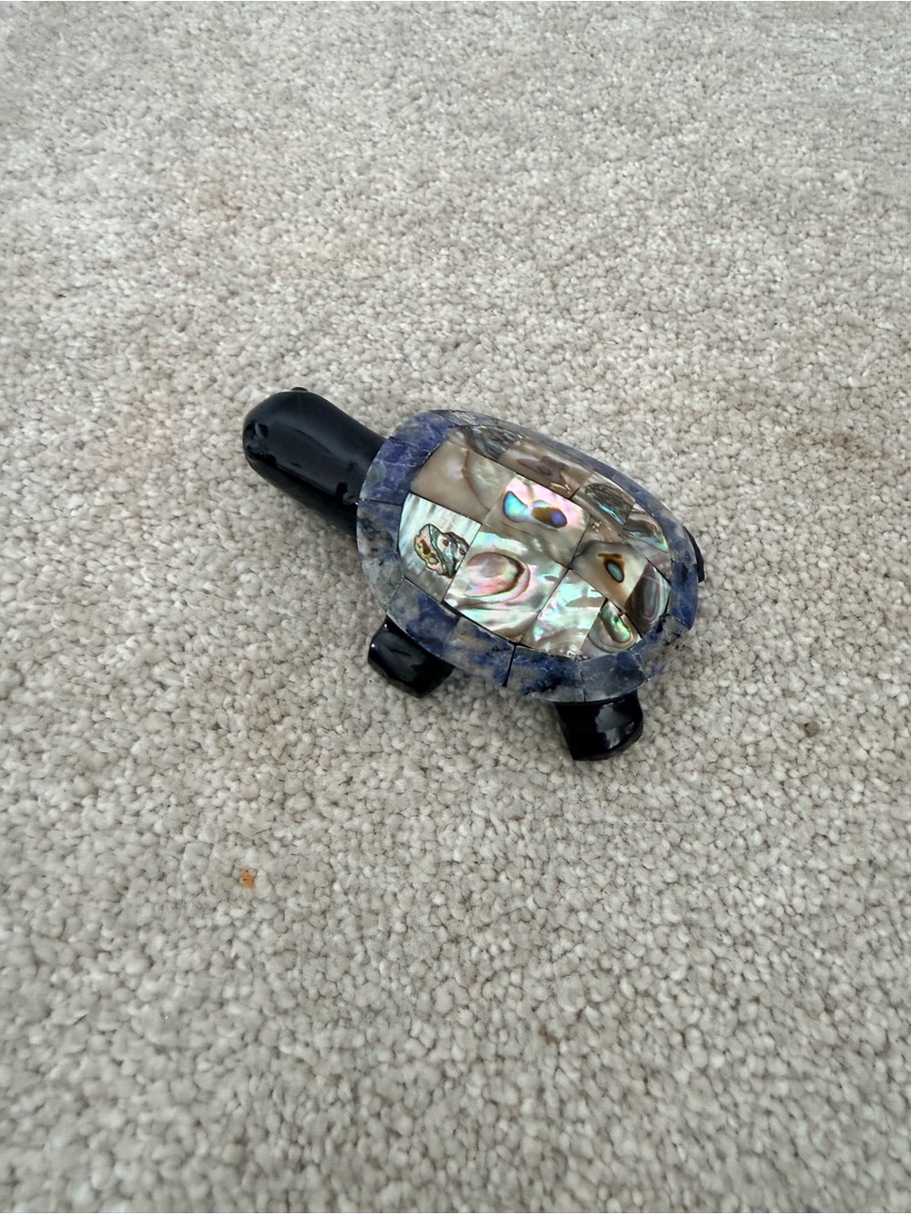 Black onyx and mother of pearl inlay turtle figurine